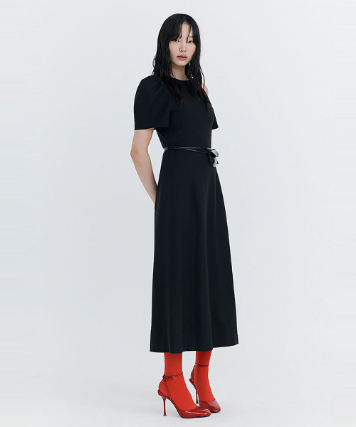 WNDERKAMMER(ブンダーカンマー)の「パフホリデードレス_ブラック(ワンピース・レディース・その他・SMALL/MEDIUM)」の4枚目の写真