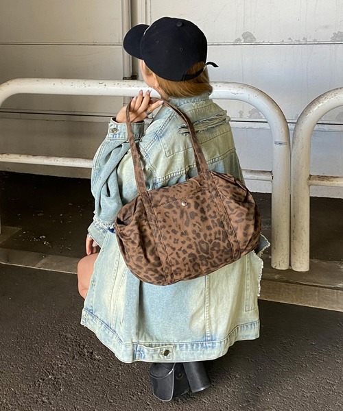 non-hedge(ノンヘッジ)の「ヒョウ柄ボストンバッグ(ボストンバッグ・レディース・グレー/チャコールグレー/ブラウン・FREE)」の10枚目の写真