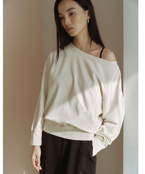 green label relaxing(グリーンレーベルリラクシング)の「<SEASONAL COLLECTION>ハイゲージ ウラケ プルオーバー(スウェット・レディース・ライトグレー/ブラック/オフホワイト・FREE)」の2枚目の写真