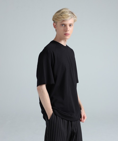 Y-3（ワイスリー）の「Y-3 RAW EDGE 3 STRIPES SHORT SLEEVE TEE（Tシャツ/カットソー・メンズ・ブラック・XX-LARGE/X-LARGE/LARGE/MEDIUM/SMALL/X-SMALL/XX-SMALL）」の6枚目の写真
