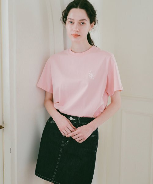 LOSSYROW(ロッシロー)の「Signature Logo Half-Sleeve T-shirt Pink(Tシャツ/カットソー・レディース・その他・FREE)」の3枚目の写真