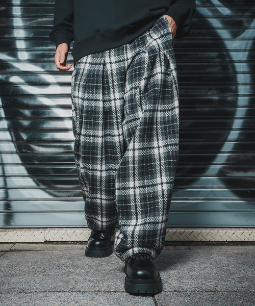 En serio TOKYO(エンソリオトーキョー)の「チェックワイドパンツ(スラックス・メンズ・A/B/C・SMALL/LARGE/MEDIUM)」の4枚目の写真