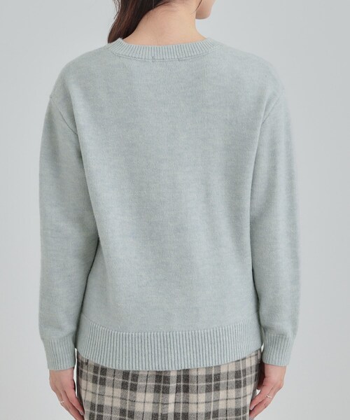 DRESKIP(ドレスキップ)の「【S-LL/洗濯機可】キラキラ光るラメが上品 クルーネックニット(ニット/セーター・レディース・ベージュ/グリーン系/ピンク系/オフホワイト/ネイビー・01/03/02/04)」の8枚目の写真