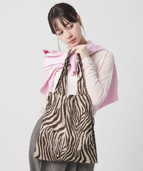 BEAUTY&YOUTH UNITED ARROWS（ビューティーアンドユースユナイテッドアローズ）の「ゼブラ パッカブル トートバッグ（トートバッグ・レディース・ナチュラル/オリーブ・FREE）」の4枚目の写真