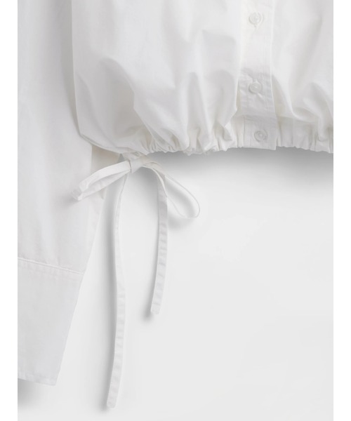 GAP(ギャップ)の「ポプリン オーバーサイズ 裾リボン クロップドシャツ(シャツ/ブラウス・レディース・ブラック系その他/ブラック/ホワイト・L/XXS/XS/S/M)」の8枚目の写真