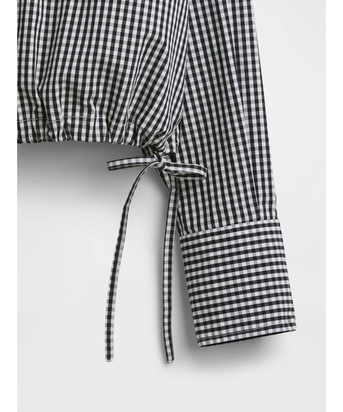 GAP(ギャップ)の「ポプリン オーバーサイズ 裾リボン クロップドシャツ(シャツ/ブラウス・レディース・ブラック系その他/ブラック/ホワイト・L/XXS/XS/S/M)」の10枚目の写真