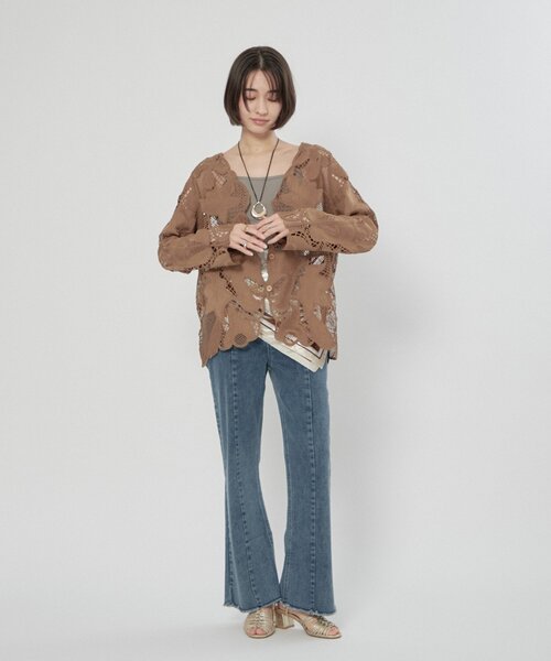 Remind me and forever(リマインドミーアンドフォーエバー)の「【nane】《サイズ展開有》ストレッチデニムフレアーパンツ(デニムパンツ・レディース・ワンウォッシュ/ブラック/その他/ケミカルウォッシュ・LARGE/MEDIUM)」の5枚目の写真