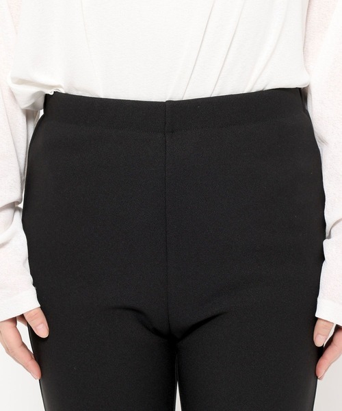 LOWRYS FARM（ローリーズファーム）の「カプリパンツ 653946（その他パンツ・レディース・ブラック/ホワイト・LONG/SHORT）」の18枚目の写真