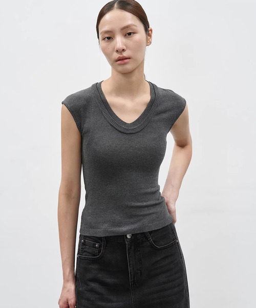 EIGHTHMONTH（エイスマンス）の「レイヤードライクノースリーブニットトップス EM26s037【EIGHTHMONTH】（Tシャツ/カットソー・レディース・アイボリー/グレー・S/M）」の2枚目の写真
