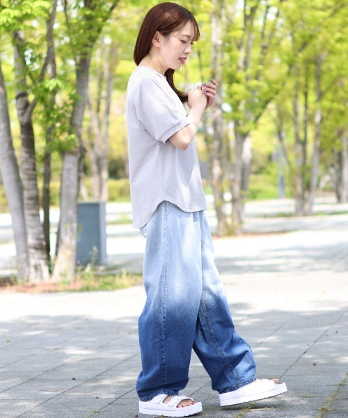 KRIFF MAYER Lady's Collection(クリフメイヤーレディースコレクション)の「【UVカット・接触冷感・吸水速乾】遮熱刺繍T(Tシャツ/カットソー・レディース・イエロー/ライトグレー/レッド/ブルーグリーン・SMALL/MEDIUM/LARGE)」の10枚目の写真