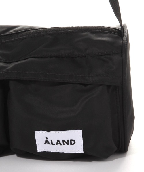 ALAND（エーランド）の「ALAND／ポケット横長ミニショルダーバッグ（ショルダーバッグ・レディース・ブラック/グレー・FREE）」の5枚目の写真