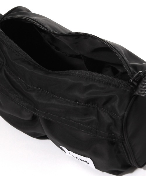ALAND（エーランド）の「ALAND／ポケット横長ミニショルダーバッグ（ショルダーバッグ・レディース・ブラック/グレー・FREE）」の7枚目の写真