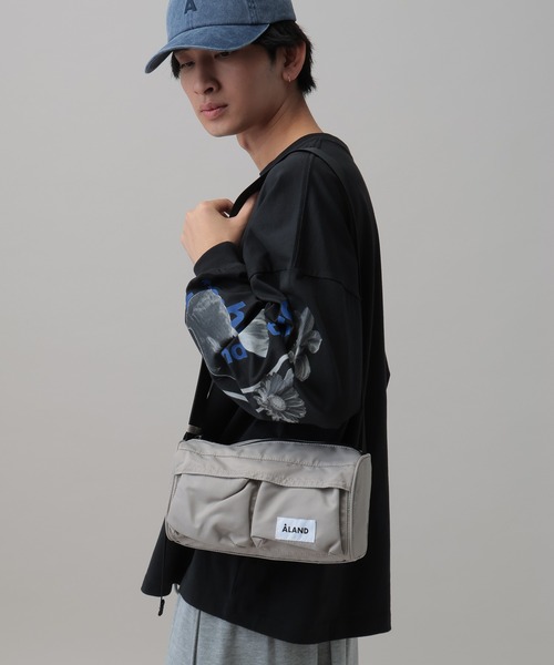 ALAND（エーランド）の「ALAND／ポケット横長ミニショルダーバッグ（ショルダーバッグ・レディース・ブラック/グレー・FREE）」の14枚目の写真