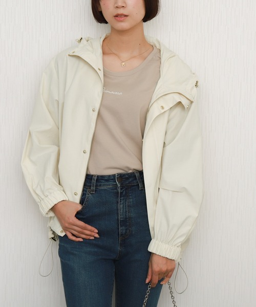 libelle more(リベル モア)の「【NC撥水加工】裾ドロストミドル丈ブルゾン マウンテンパーカー(マウンテンパーカー・レディース・モカ/ベージュ/アイボリー/ブラック/カーキ/ネイビー・M/L)」の2枚目の写真
