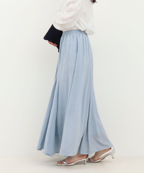 MICO COULIER（ミコクリエ）の「シアーデニムパネルフレアスカート（スカート・レディース・ネイビー/サックスブルー・38/36）」の4枚目の写真