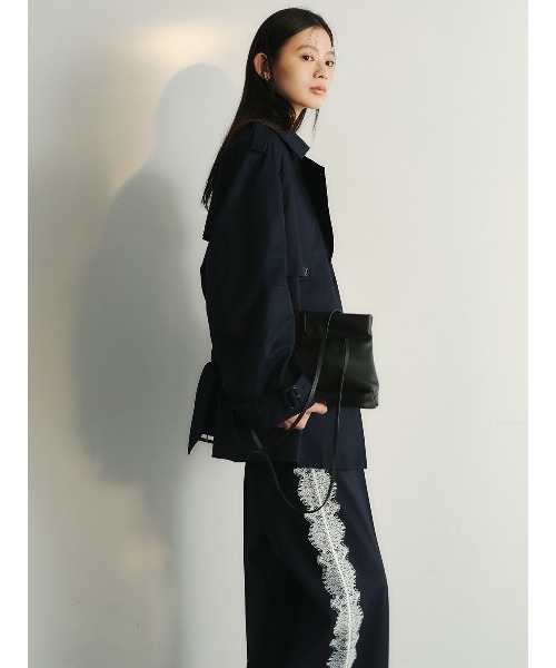 anuans(アニュアンス)の「レーストリムタックパンツ(その他パンツ・レディース・ホワイト/ネイビー/ブラック・SMALL/MEDIUM)」の8枚目の写真