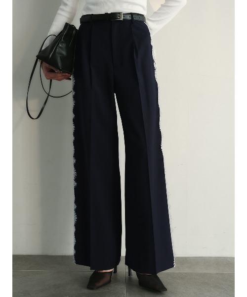 anuans(アニュアンス)の「レーストリムタックパンツ(その他パンツ・レディース・ホワイト/ネイビー/ブラック・SMALL/MEDIUM)」の11枚目の写真