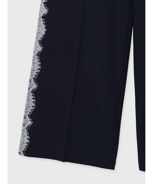 anuans(アニュアンス)の「レーストリムタックパンツ(その他パンツ・レディース・ホワイト/ネイビー/ブラック・SMALL/MEDIUM)」の4枚目の写真