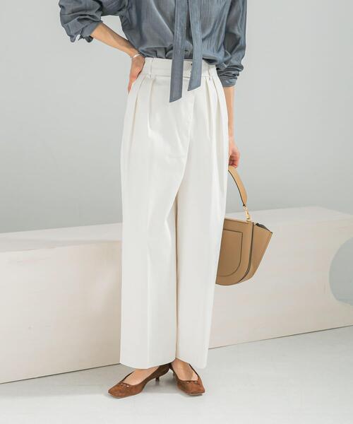 URBAN RESEARCH ROSSO WOMEN（アーバンリサーチ　ロッソ）の「ラップデザインパンツ（その他パンツ・レディース・ホワイト/ネイビー・36/38）」の3枚目の写真