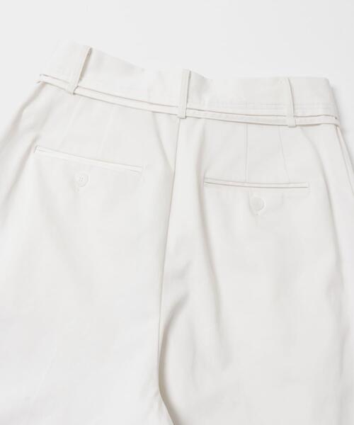 URBAN RESEARCH ROSSO WOMEN（アーバンリサーチ　ロッソ）の「ラップデザインパンツ（その他パンツ・レディース・ホワイト/ネイビー・36/38）」の9枚目の写真