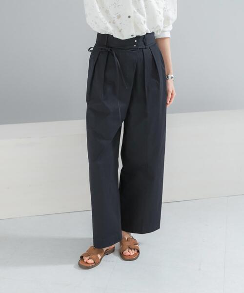 URBAN RESEARCH ROSSO WOMEN（アーバンリサーチ　ロッソ）の「ラップデザインパンツ（その他パンツ・レディース・ホワイト/ネイビー・36/38）」の10枚目の写真