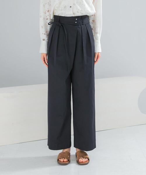 URBAN RESEARCH ROSSO WOMEN（アーバンリサーチ　ロッソ）の「ラップデザインパンツ（その他パンツ・レディース・ホワイト/ネイビー・36/38）」の14枚目の写真