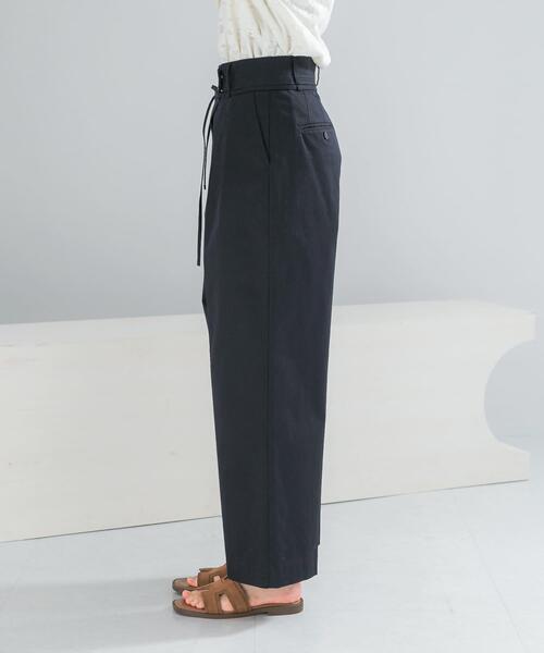 URBAN RESEARCH ROSSO WOMEN（アーバンリサーチ　ロッソ）の「ラップデザインパンツ（その他パンツ・レディース・ホワイト/ネイビー・36/38）」の15枚目の写真