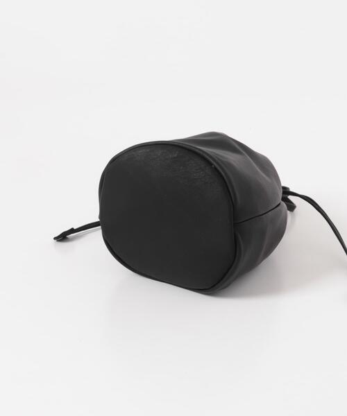 URBAN RESEARCH DOORS(アーバンリサーチドアーズ)の「Folna ソフトレザー2WAY巾着ショルダー(ショルダーバッグ・レディース・ブラック・ONE)」の5枚目の写真