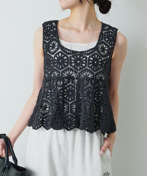 PUAL CE CIN（ピュアルセシン）の「かぎ針編み風ビスチェ（ベスト・レディース・チャコールグレー/オフホワイト・FREE）」の10枚目の写真