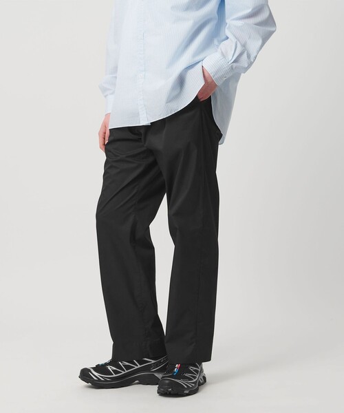 UNITED ARROWS(ユナイテッドアローズ)の「スムース タイプライター 2プリーツ リラックス トラウザース(スラックス・メンズ・ベージュ/ブラック/ダークブラウン・M/S/XL/L)」の4枚目の写真