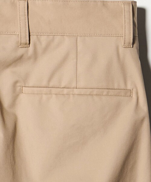 UNITED ARROWS(ユナイテッドアローズ)の「スムース タイプライター 2プリーツ リラックス トラウザース(スラックス・メンズ・ベージュ/ブラック/ダークブラウン・M/S/XL/L)」の12枚目の写真