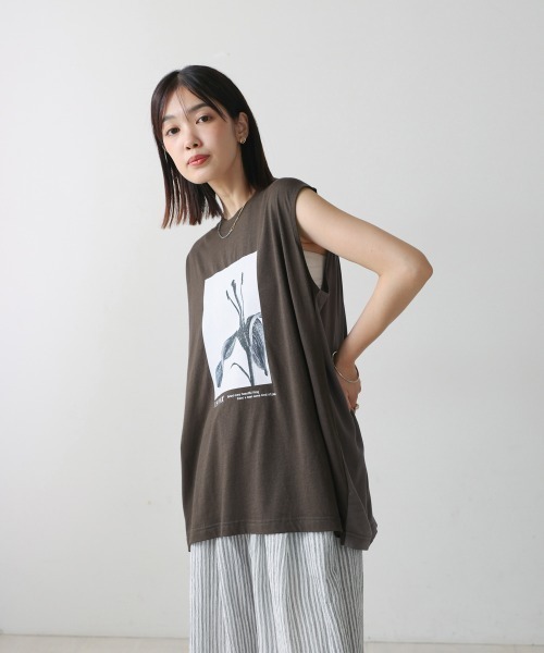 Bou Jeloud(ブージュルード)の「異素材プリントチュニック(Tシャツ/カットソー・レディース・チャコールグレー/カーキ・FREE)」の12枚目の写真