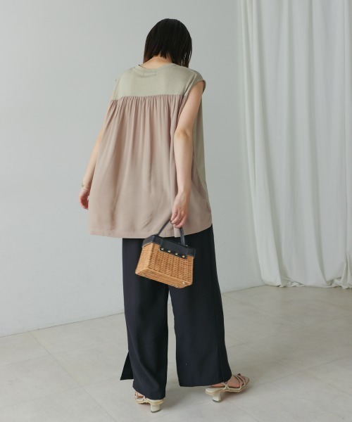 Bou Jeloud(ブージュルード)の「異素材プリントチュニック(Tシャツ/カットソー・レディース・チャコールグレー/カーキ・FREE)」の3枚目の写真