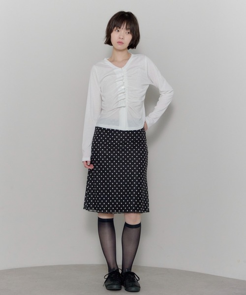 leimn（レイムン）の「アシンメトリーシャーリングボタンシアートップス（Tシャツ/カットソー・レディース・レッド/ピンク/ホワイト/ブラック・FREE）」の16枚目の写真