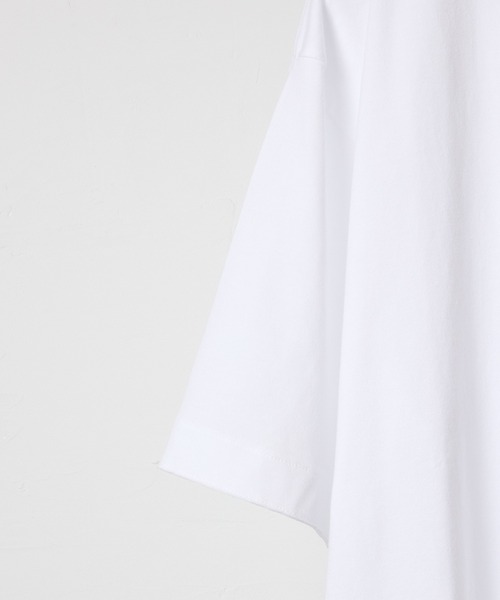 NUMBER (N)INE(ナンバーナイン)の「PREMIUM COTTON CURVED HEM POCKET T-SHIRT / プレミアム コットン カーブド ヘム ワンポイント ロゴ刺繍 クルーネック ポケット Tシャツ(Tシャツ/カットソー・メンズ・グレー/オリーブ/ブラック/ホワイト・4/3/2)」の8枚目の写真
