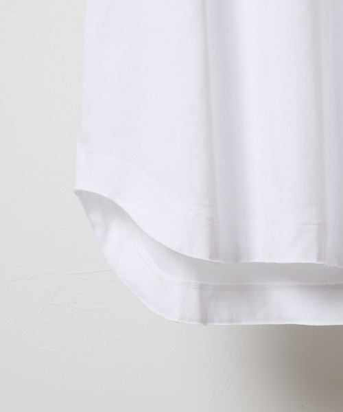 NUMBER (N)INE(ナンバーナイン)の「PREMIUM COTTON CURVED HEM POCKET T-SHIRT / プレミアム コットン カーブド ヘム ワンポイント ロゴ刺繍 クルーネック ポケット Tシャツ(Tシャツ/カットソー・メンズ・グレー/オリーブ/ブラック/ホワイト・4/3/2)」の9枚目の写真