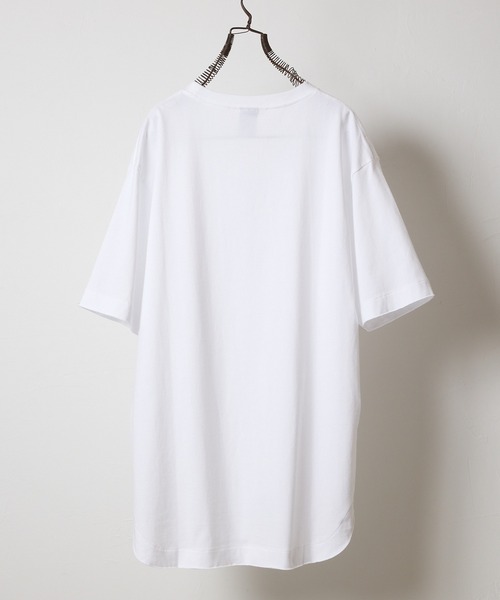NUMBER (N)INE(ナンバーナイン)の「PREMIUM COTTON CURVED HEM POCKET T-SHIRT / プレミアム コットン カーブド ヘム ワンポイント ロゴ刺繍 クルーネック ポケット Tシャツ(Tシャツ/カットソー・メンズ・グレー/オリーブ/ブラック/ホワイト・4/3/2)」の10枚目の写真