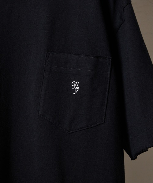 NUMBER (N)INE(ナンバーナイン)の「PREMIUM COTTON CURVED HEM POCKET T-SHIRT / プレミアム コットン カーブド ヘム ワンポイント ロゴ刺繍 クルーネック ポケット Tシャツ(Tシャツ/カットソー・メンズ・グレー/オリーブ/ブラック/ホワイト・4/3/2)」の13枚目の写真