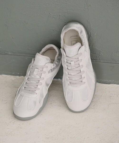 FILA(フィラ)の「<FILA>GLIO スニーカー(スニーカー・レディース・ナチュラル/シルバー・24.5cm/24cm/23.5cm/23cm/25cm)」の7枚目の写真