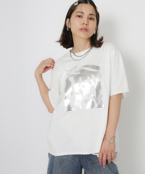 Floran(フローラン)の「【接触冷感】アートニュアンスロゴTシャツ(Tシャツ/カットソー・レディース・シルバー/ブルー/ブラック・FREE)」の1枚目の写真
