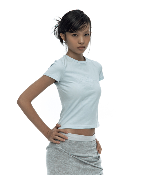 KASHIKO(カシコ)の「Embossed Baby Tee Skyblue(Tシャツ/カットソー・レディース・その他・MEDIUM/SMALL)」の8枚目の写真