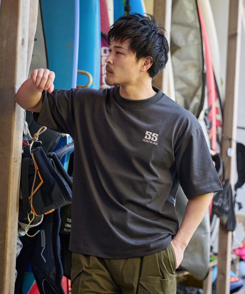 Sunny Smith(サニースミス)の「SURF CLUB 両面刺繍Tシャツ(Tシャツ/カットソー・メンズ・アッシュグレー/スミクロ/ホワイト・MEDIUM/LARGE)」の16枚目の写真