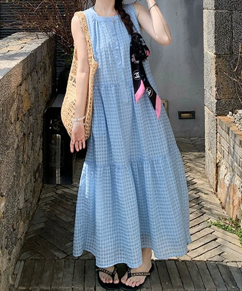 meJane（ミージェーン）の「シアーチェック柄 ノースリーブティアード ロングワンピース（ワンピース・レディース・ブルー/イエロー・FREE）」の12枚目の写真