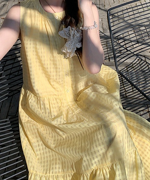 meJane（ミージェーン）の「シアーチェック柄 ノースリーブティアード ロングワンピース（ワンピース・レディース・ブルー/イエロー・FREE）」の10枚目の写真