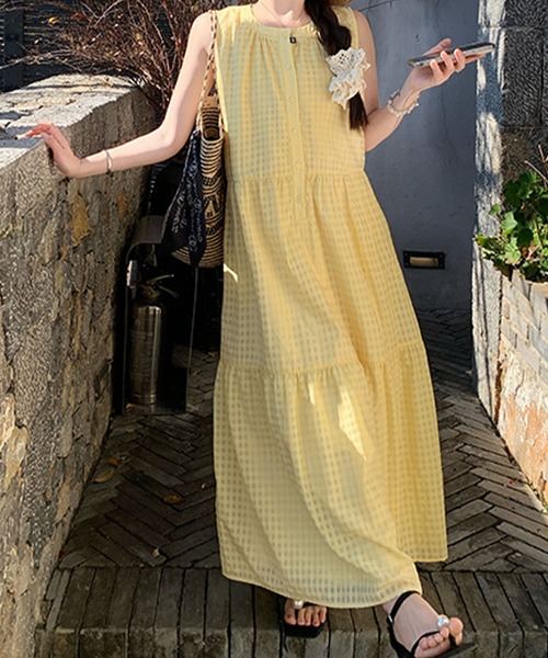 meJane（ミージェーン）の「シアーチェック柄 ノースリーブティアード ロングワンピース（ワンピース・レディース・ブルー/イエロー・FREE）」の11枚目の写真