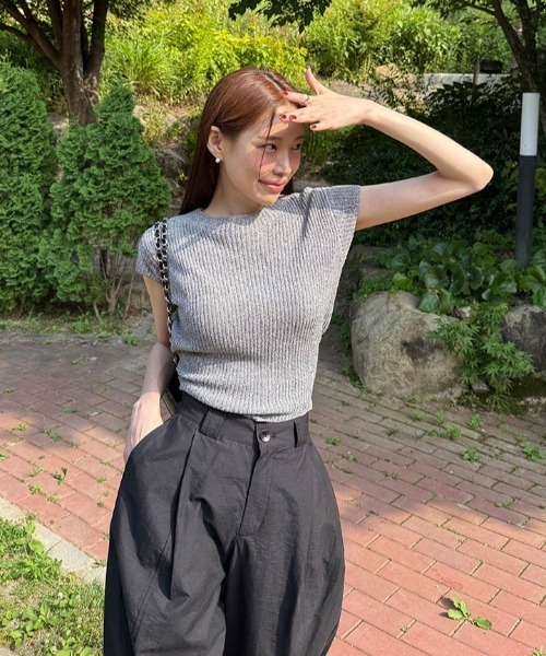FAVORITO(ファヴォリート)の「バックリボンニットトップス(ニット/セーター・レディース・ブラック/グレー・F)」の18枚目の写真