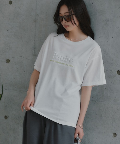 slattgir(スラットジール)の「高身長 エンボス加工プリントTシャツ(接触冷感)(トールサイズ)Essenave(Tシャツ/カットソー・レディース・オフホワイト/ブラック・TM/TL/TLL/T3L)」の8枚目の写真