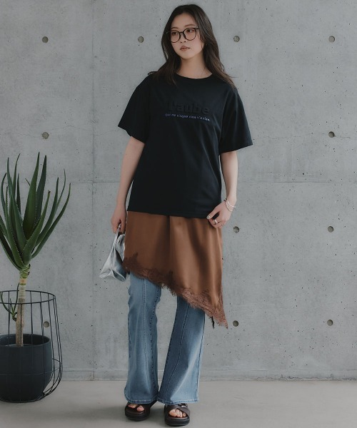 slattgir(スラットジール)の「高身長 エンボス加工プリントTシャツ(接触冷感)(トールサイズ)Essenave(Tシャツ/カットソー・レディース・オフホワイト/ブラック・TM/TL/TLL/T3L)」の16枚目の写真