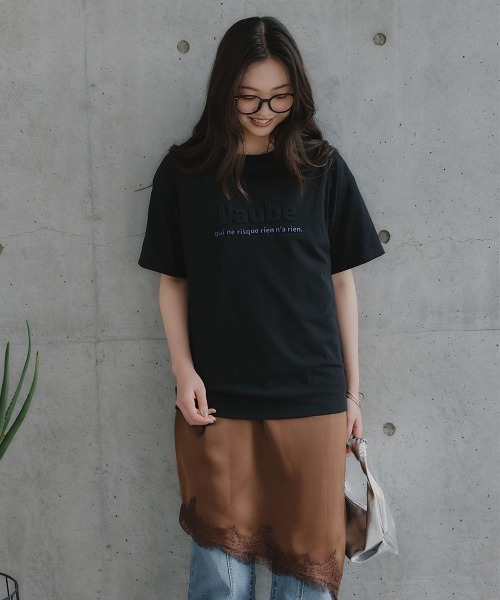 slattgir(スラットジール)の「高身長 エンボス加工プリントTシャツ(接触冷感)(トールサイズ)Essenave(Tシャツ/カットソー・レディース・オフホワイト/ブラック・TM/TL/TLL/T3L)」の17枚目の写真