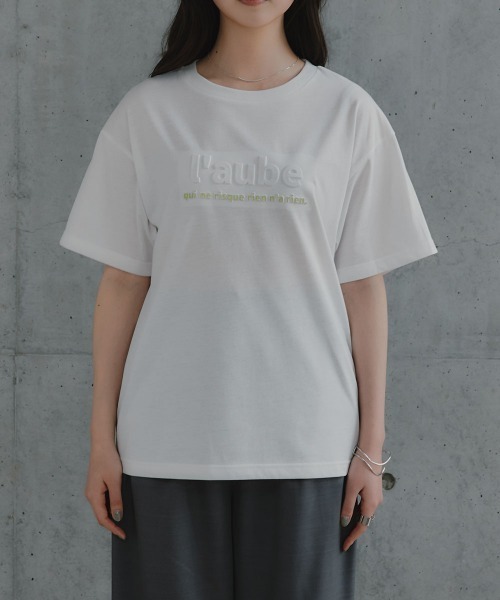 slattgir(スラットジール)の「高身長 エンボス加工プリントTシャツ(接触冷感)(トールサイズ)Essenave(Tシャツ/カットソー・レディース・オフホワイト/ブラック・TM/TL/TLL/T3L)」の14枚目の写真